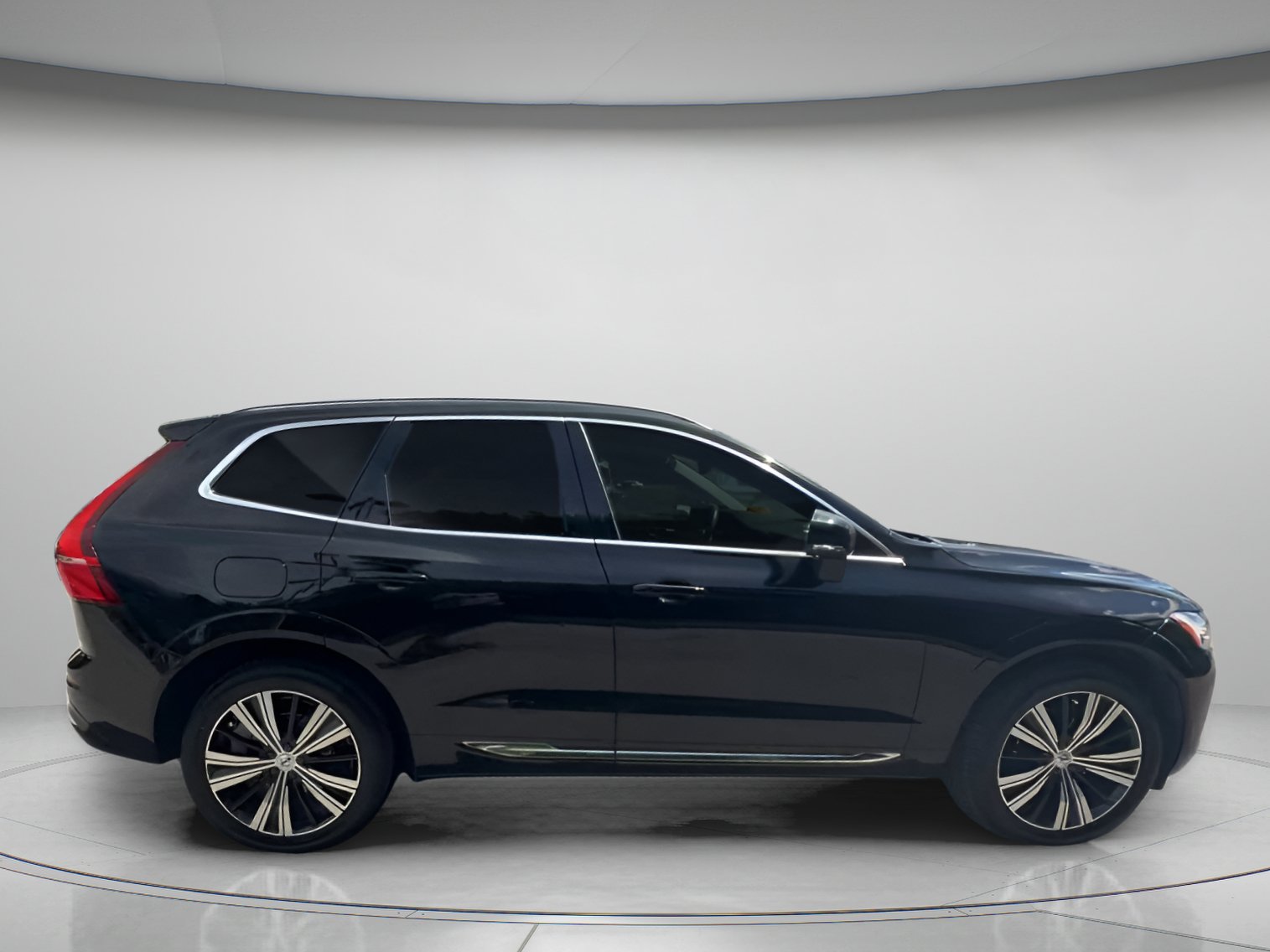 Used 2022 Volvo XC60 B5 Inscription w/ Protection Package Premier FWD image 33