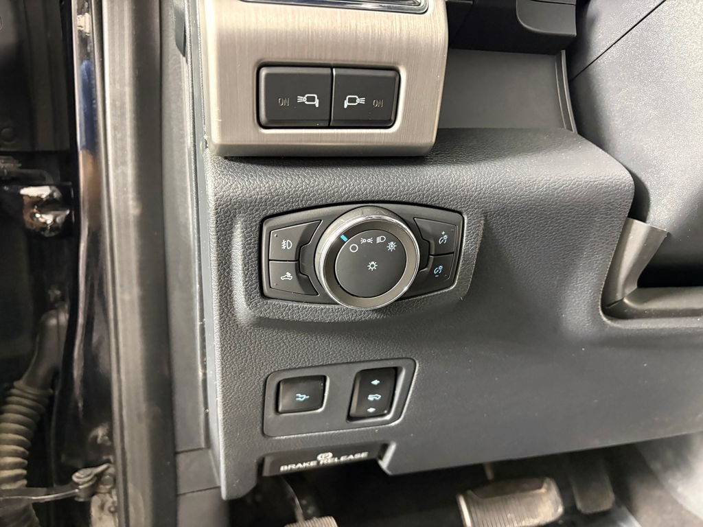 Certified 2022 Ford F450 Platinum w/ FX4 Off-Road Package AWD/4WD image 13