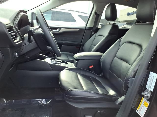 Certified 2022 Ford Escape SEL w/ Technology Package AWD/4WD image 16