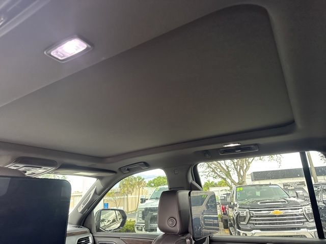 Used 2021 Chevrolet Tahoe Z71 w/ Rear Media and Nav Package AWD/4WD image 7