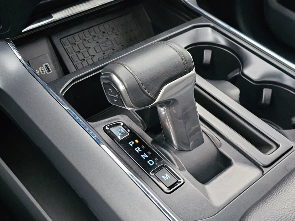 Certified 2025 Ford F150 Lariat w/ Equipment Group 502A High image 32