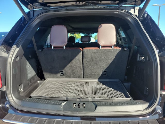 Certified 2020 Ford Explorer Platinum w/ Premium Technology Package AWD/4WD image 10