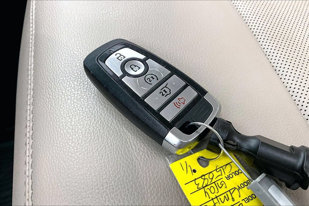 Certified 2023 Ford Explorer Limited w/ Limited Technology Package AWD/4WD image 11