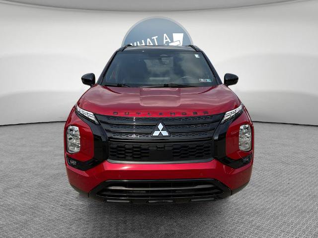 Used 2025 Mitsubishi Outlander 4WD Plug-In Hybrid image 9