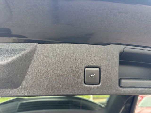 Certified 2025 Ford Escape ST-Line Select AWD/4WD image 41