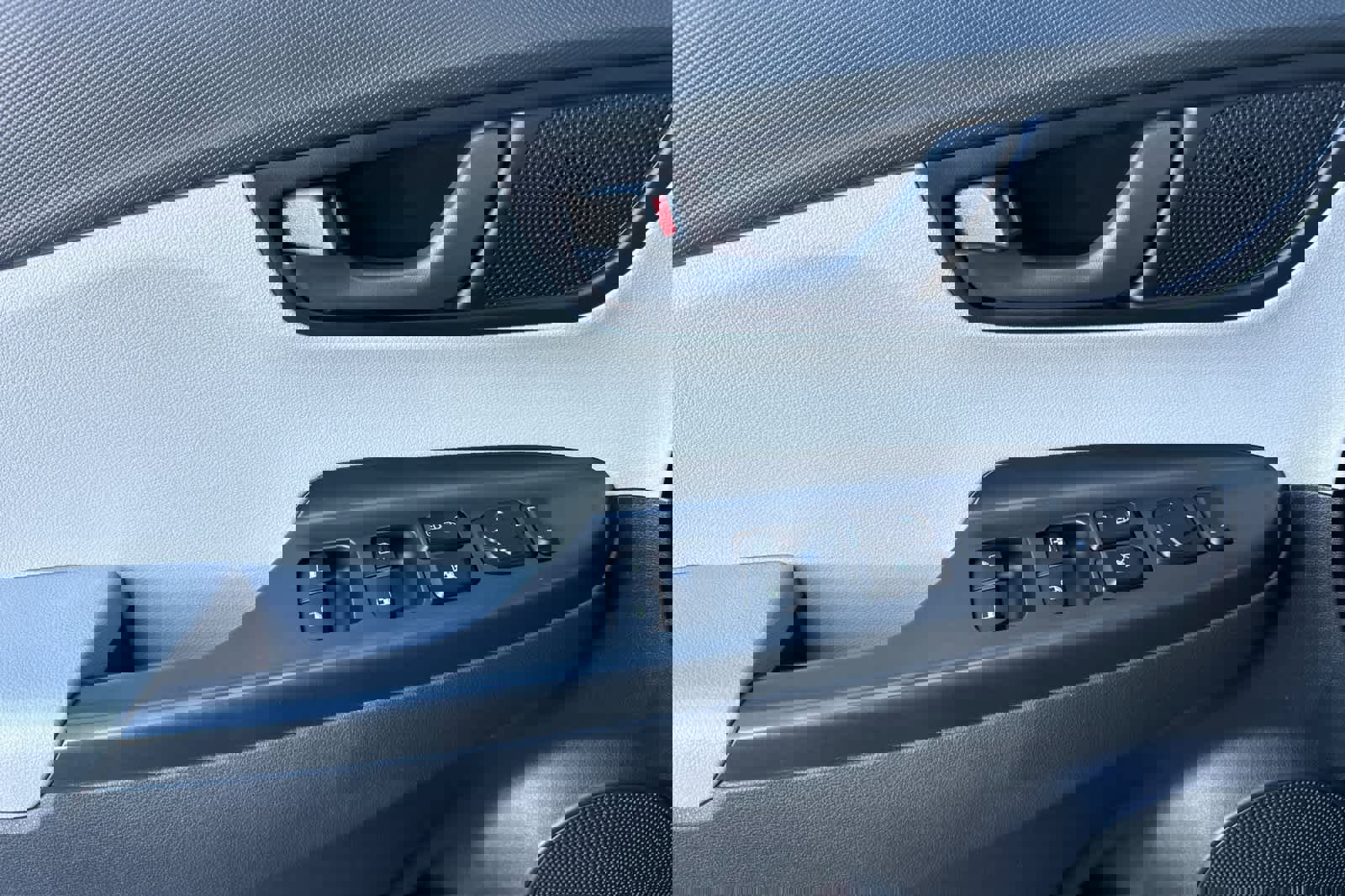 Used 2023 Hyundai Kona SEL w/ Cargo Package image 12