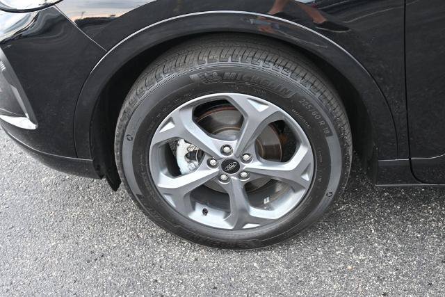 Certified 2024 Ford Escape ST-Line w/ Tech Pack #1 AWD/4WD image 15