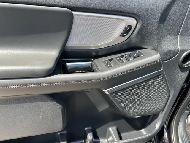 Certified 2025 Ford Expedition Active AWD/4WD image 24