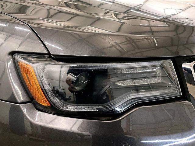 Used 2021 Jeep Grand Cherokee Limited w/ Sun & Sound Group AWD/4WD image 27