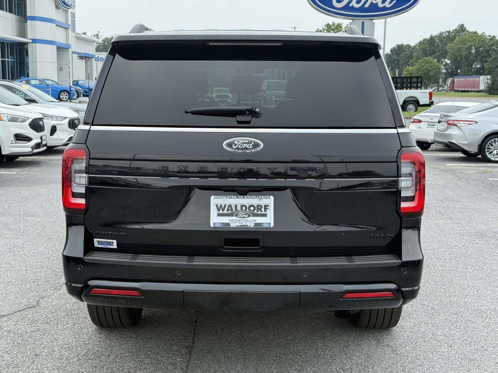 Certified 2024 Ford Expedition Max Limited AWD/4WD image 3