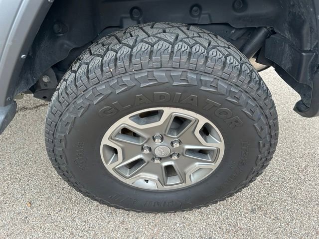 Used 2025 Jeep Wrangler Sport AWD/4WD image 7