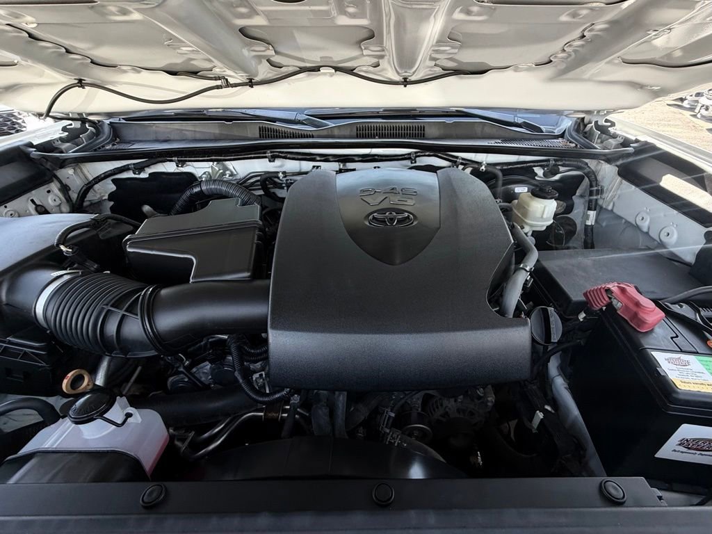 Used 2017 Toyota Tacoma TRD Off-Road w/ Tow Package image 30