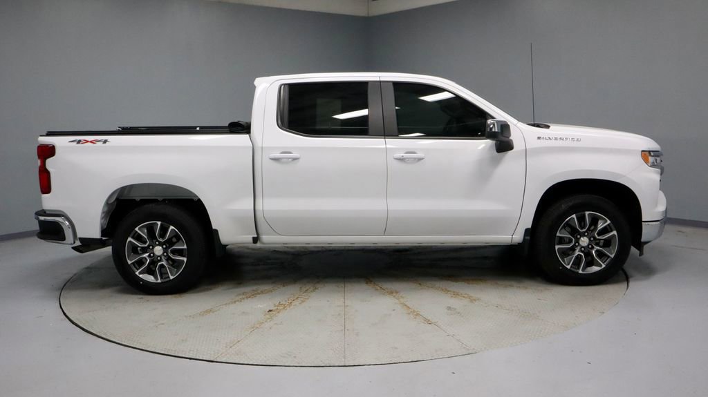 Used 2024 Chevrolet Silverado 1500 LT image 6