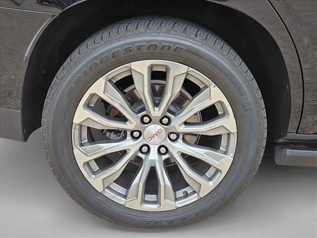 Used 2022 GMC Yukon Denali w/ Denali Ultimate Package image 27
