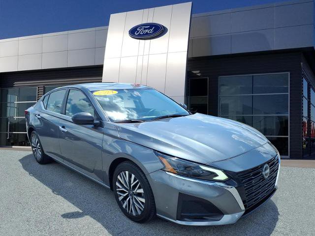 Used 2024 Nissan Altima 2.5 SV
