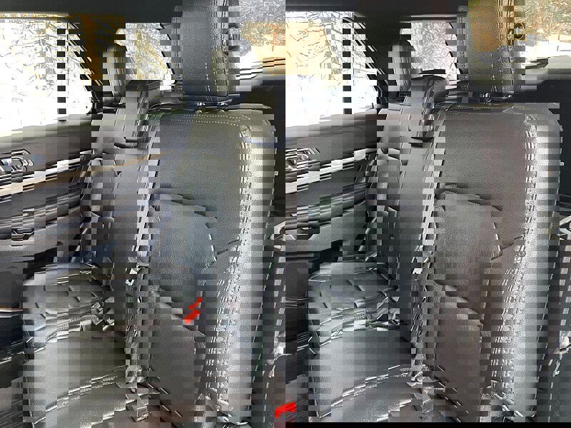 Certified 2018 Ford Explorer XLT w/ Equipment Group 202A image 34