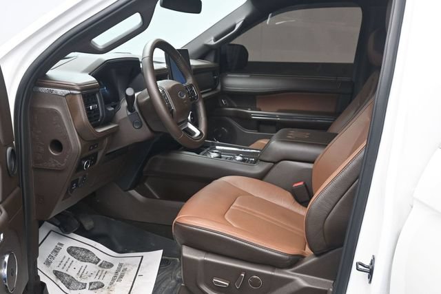 Certified 2024 Ford Expedition King Ranch AWD/4WD image 6