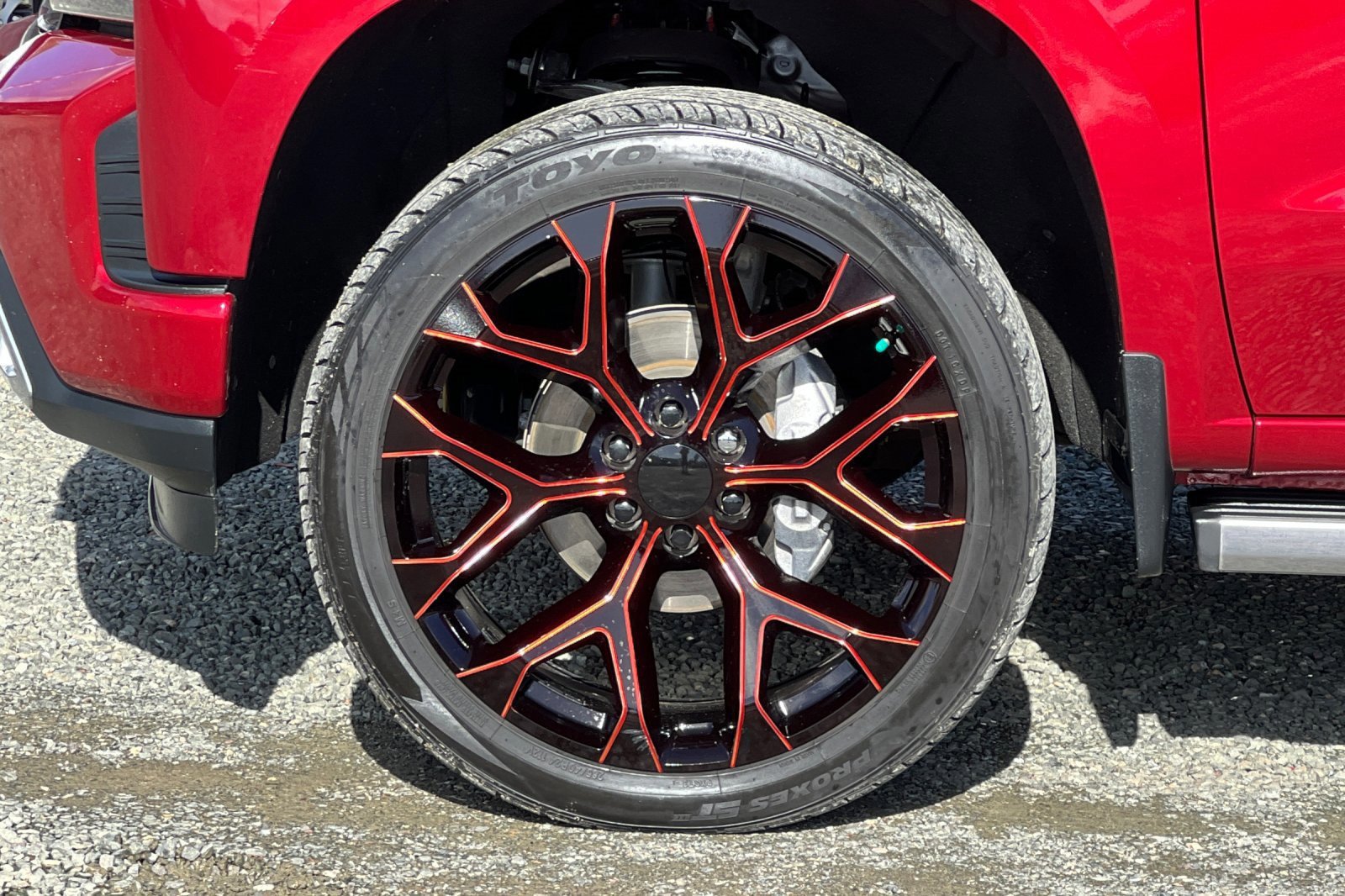 Used 2020 Chevrolet Silverado 1500 High Country w/ Technology Package image 26