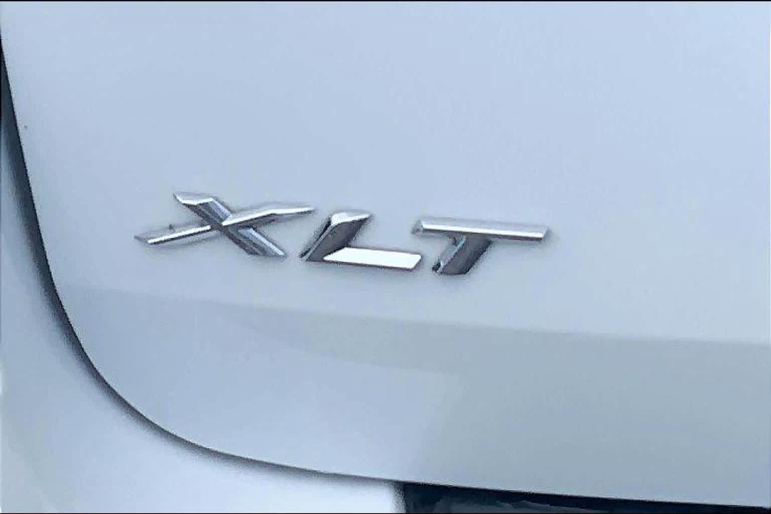 Certified 2022 Ford Explorer XLT RWD image 10