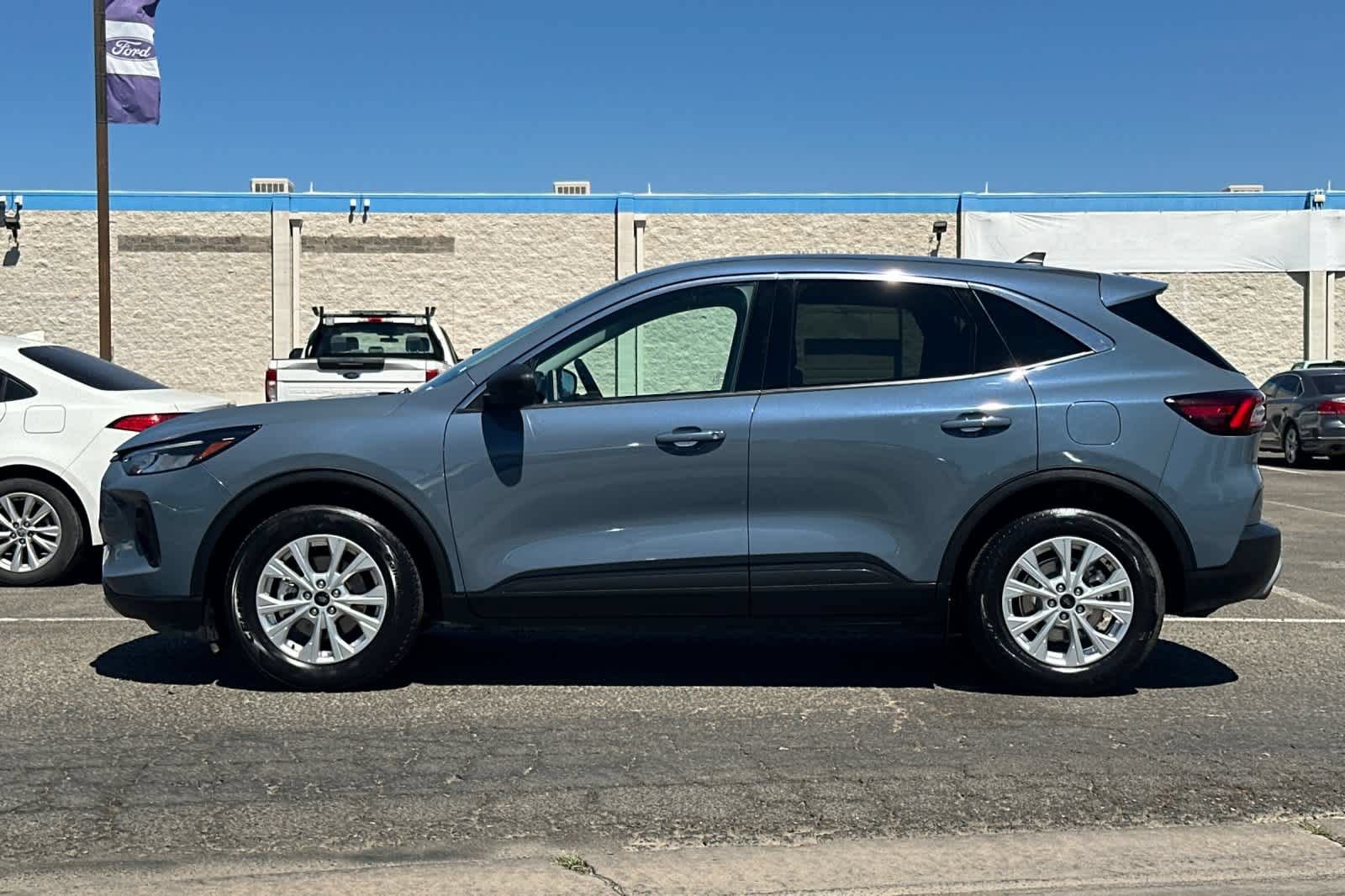 Certified 2024 Ford Escape Active FWD image 6