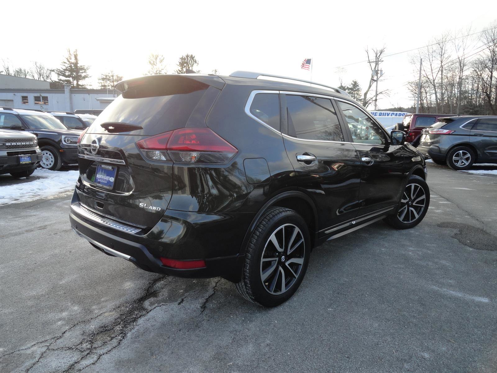 Used 2020 Nissan Rogue SL w/ Premium Package image 5