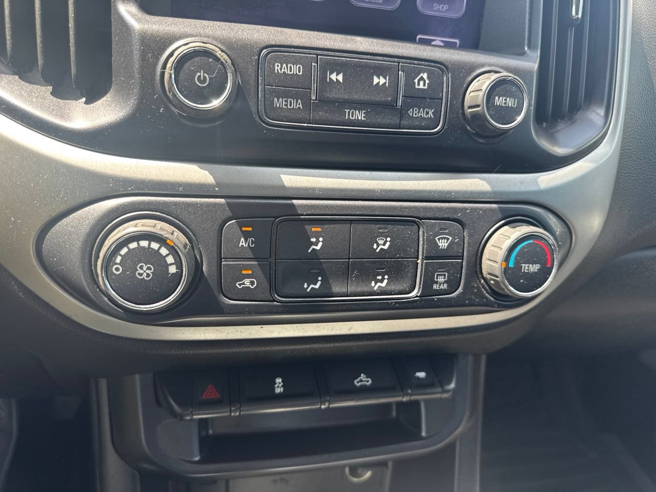 Used 2017 Chevrolet Colorado LT w/ Midnight Edition RWD image 14