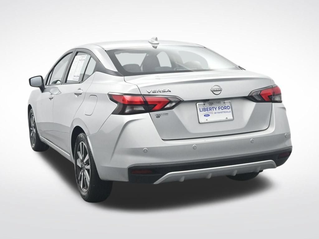 Used 2025 Nissan Versa SV FWD image 9