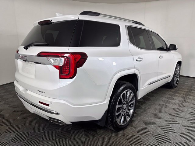 Used 2020 GMC Acadia Denali w/ Technology Package AWD/4WD image 2