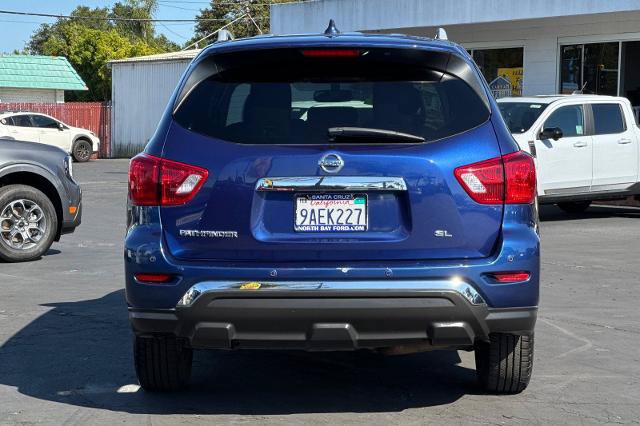 Used 2020 Nissan Pathfinder SL FWD image 29
