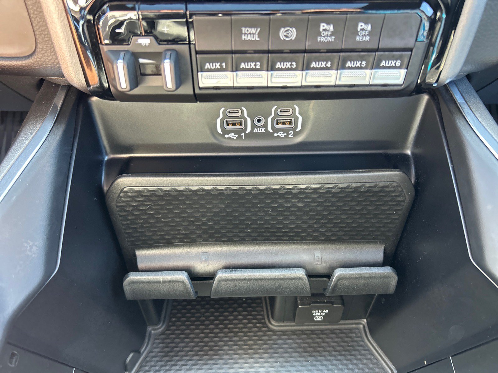 Used 2024 RAM 3500 Laramie w/ Night Edition AWD/4WD image 31