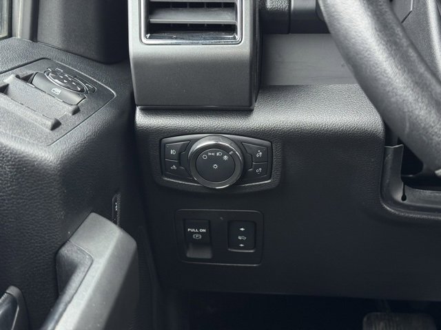 Certified 2018 Ford F150 XLT w/ Equipment Group 301A Mid image 32