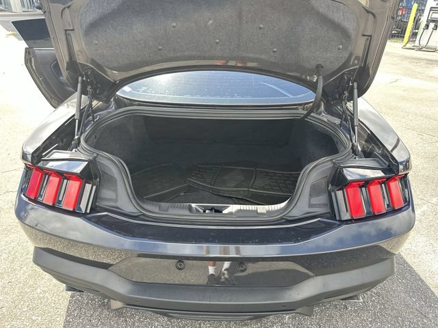 Certified 2024 Ford Mustang Coupe RWD image 24