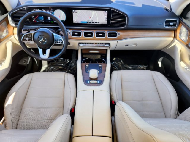 Used 2021 Mercedes-Benz GLS 450 4MATIC image 12