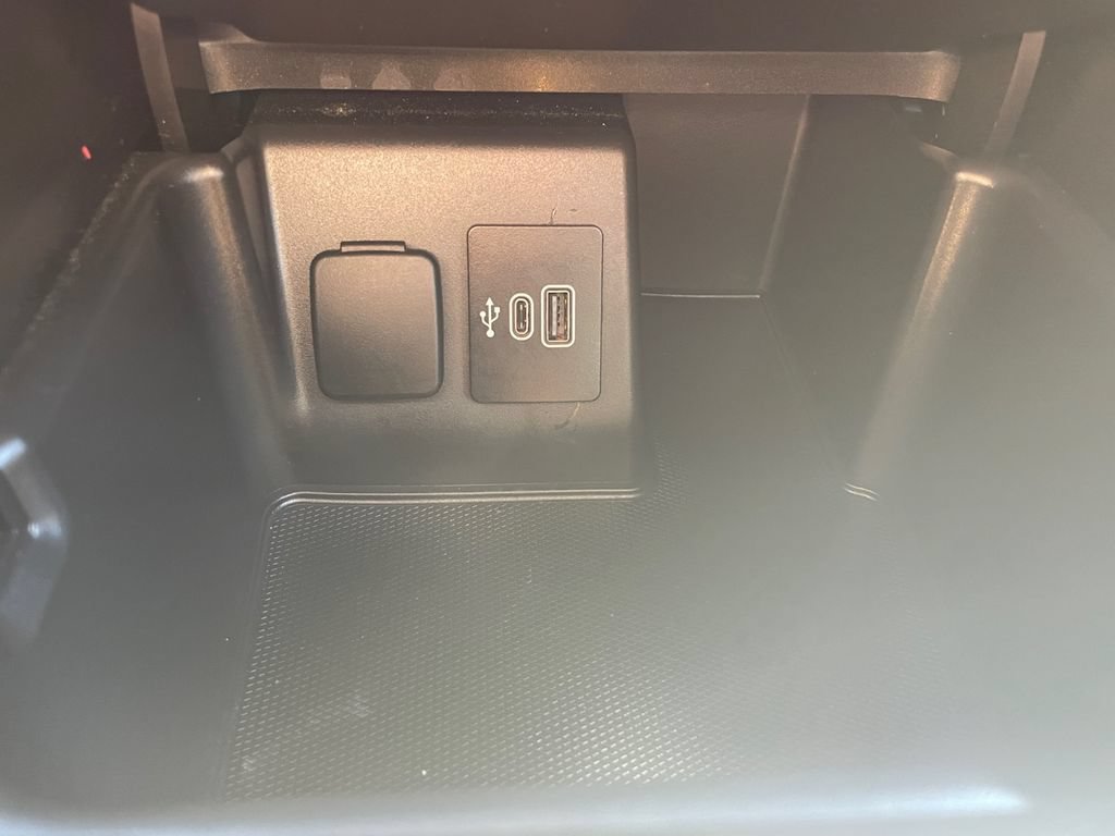 Certified 2025 Ford Explorer ST AWD/4WD image 29