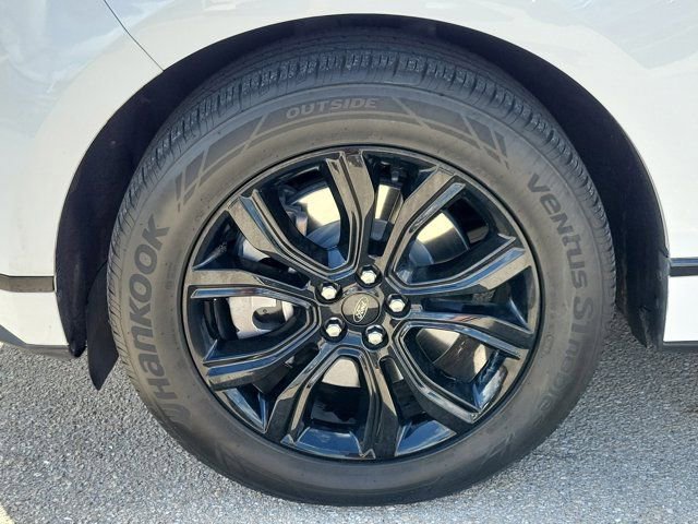 Certified 2024 Ford Edge SE w/ Black Appearance Package image 8