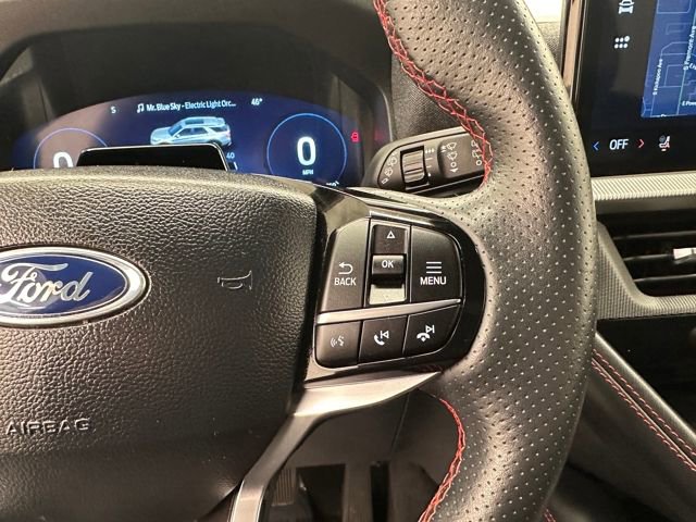Certified 2025 Ford Explorer ST-Line w/ ST-Line Street Pack image 28