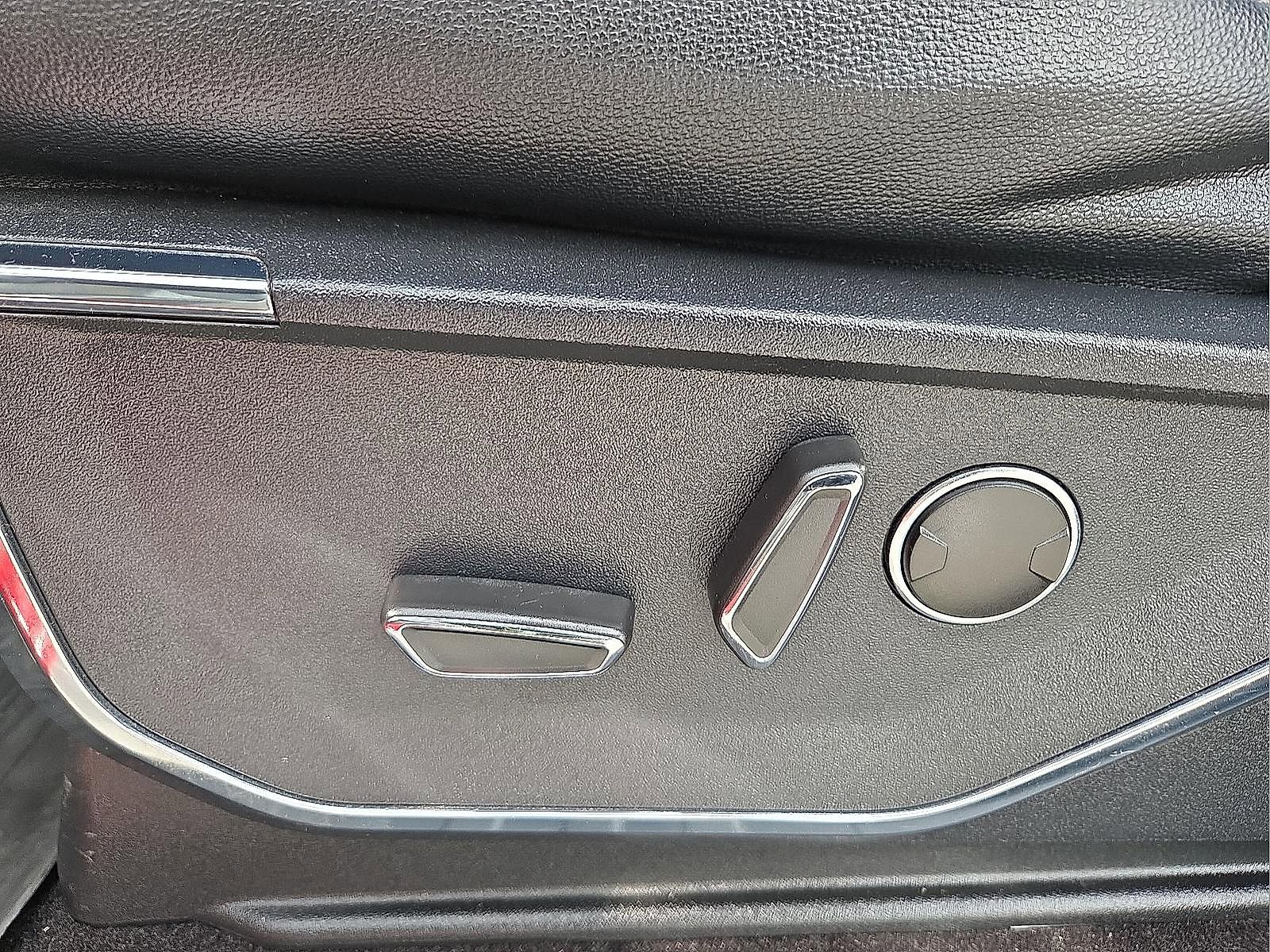 Certified 2022 Ford F150 Lariat w/ Equipment Group 502A High image 15