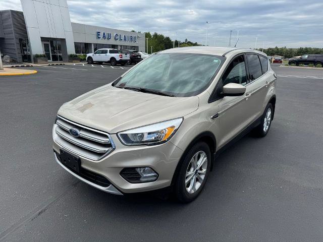Certified 2017 Ford Escape SE w/ SE Cold Weather Package AWD/4WD image 3
