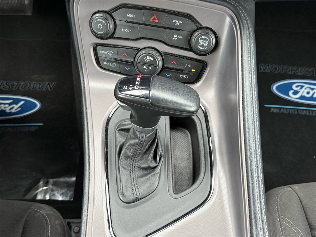 Used 2023 Dodge Challenger SXT image 21