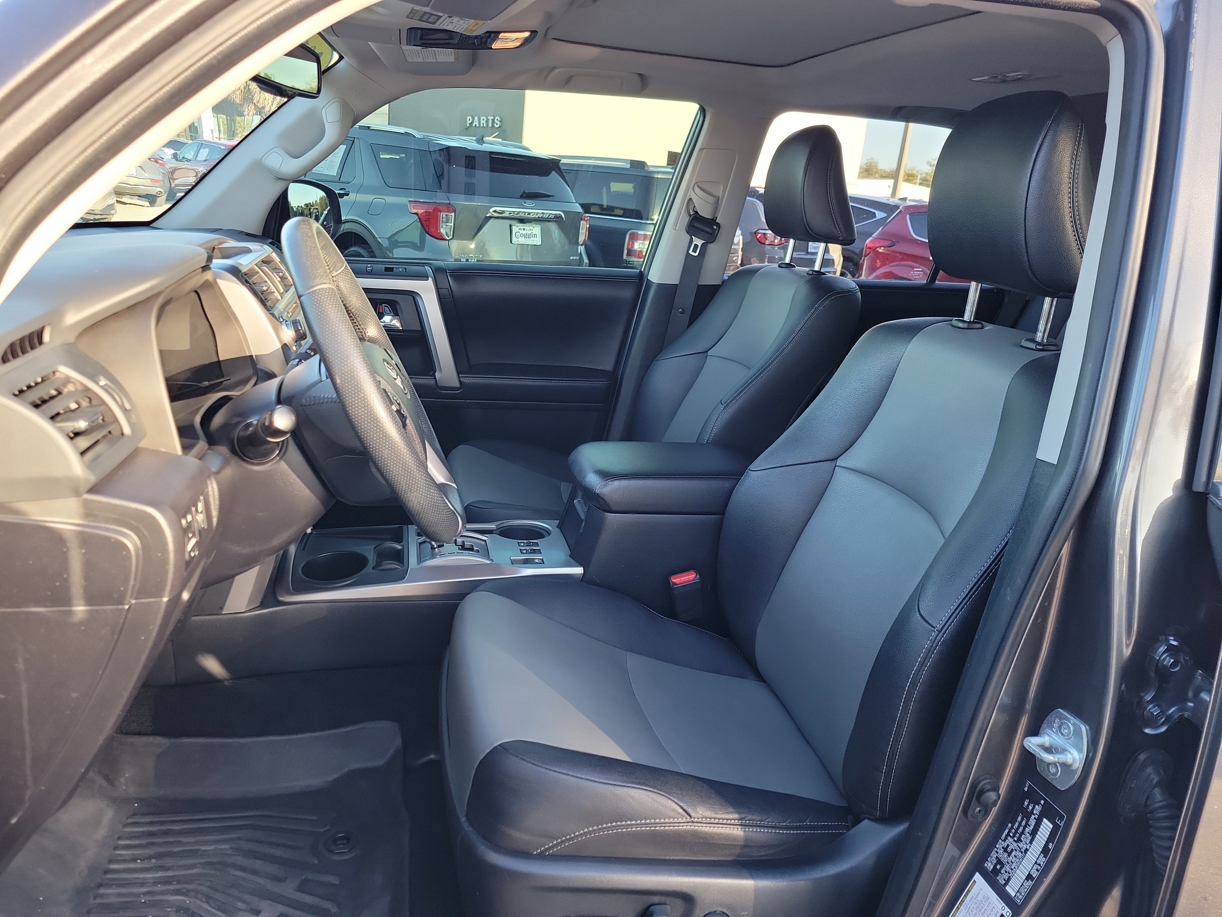 Used 2017 Toyota 4Runner SR5 image 8