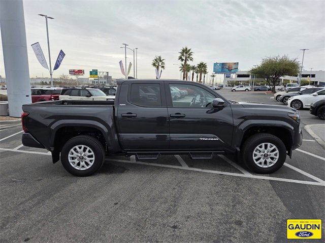 Used 2025 Toyota Tacoma SR5 image 6