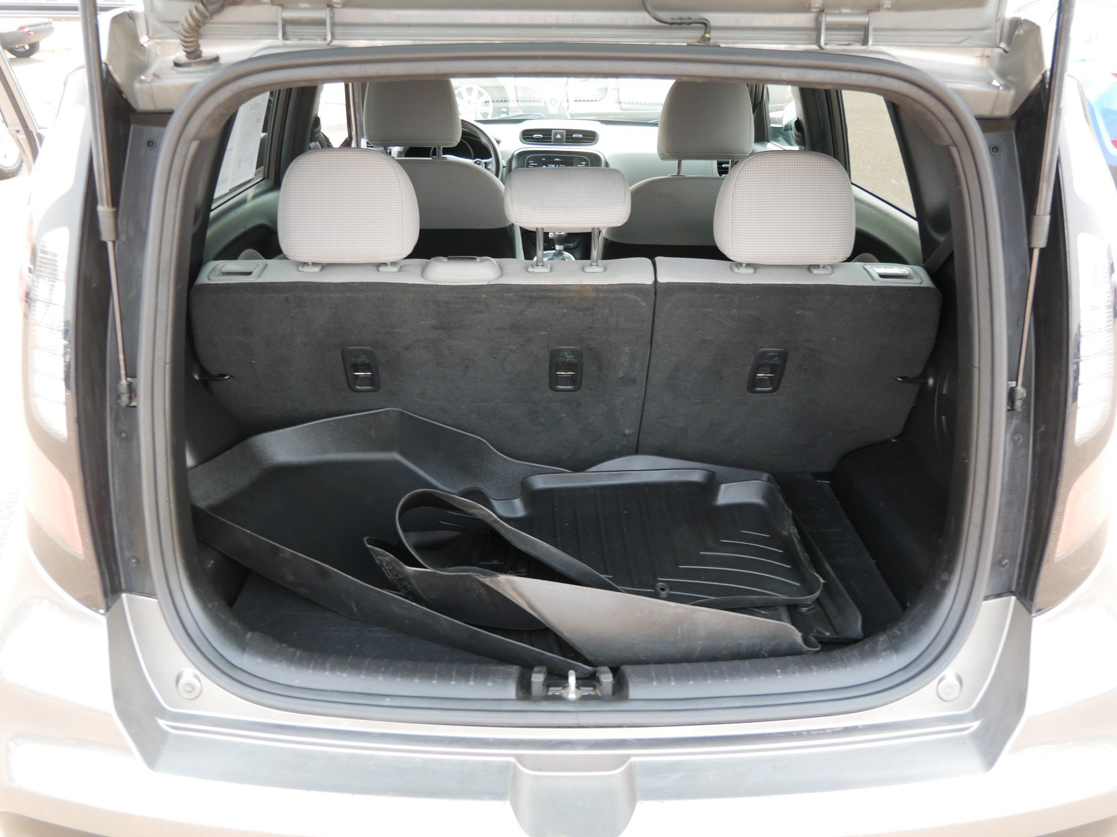 Used 2018 Kia Soul FWD image 18