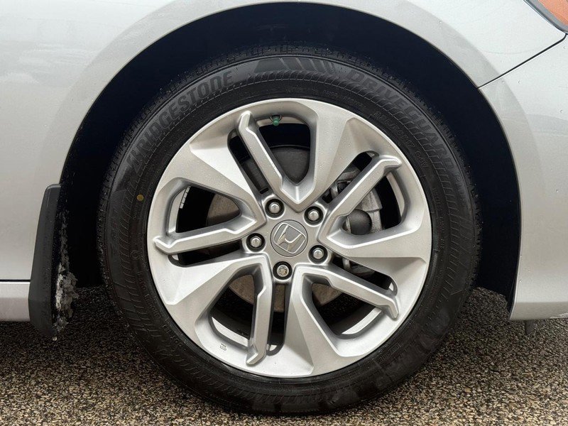 Used 2018 Honda Accord LX image 12