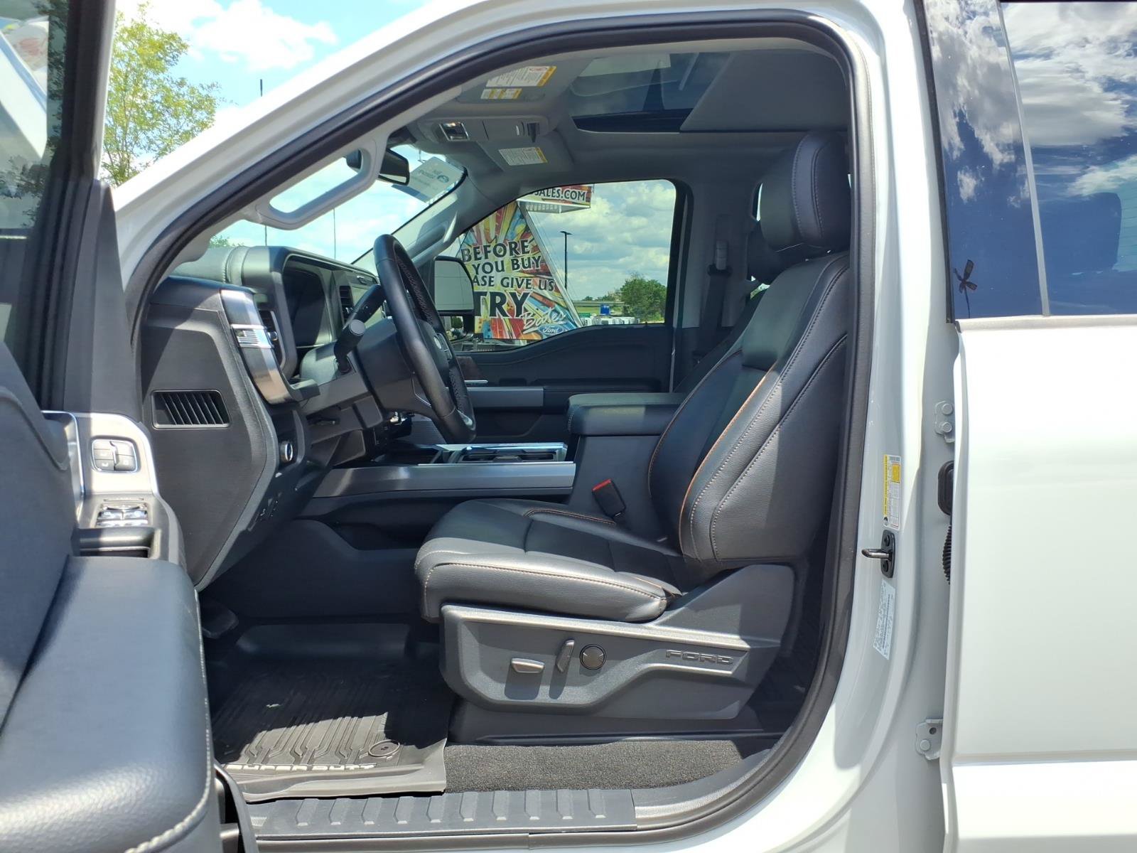 Certified 2025 Ford F250 Lariat w/ Black Appearance Package AWD/4WD image 12