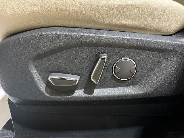 Certified 2018 Ford Edge Titanium w/ Equipment Group 301A image 12