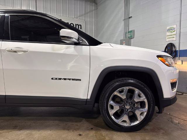 Used 2018 Jeep Compass Limited AWD/4WD image 38