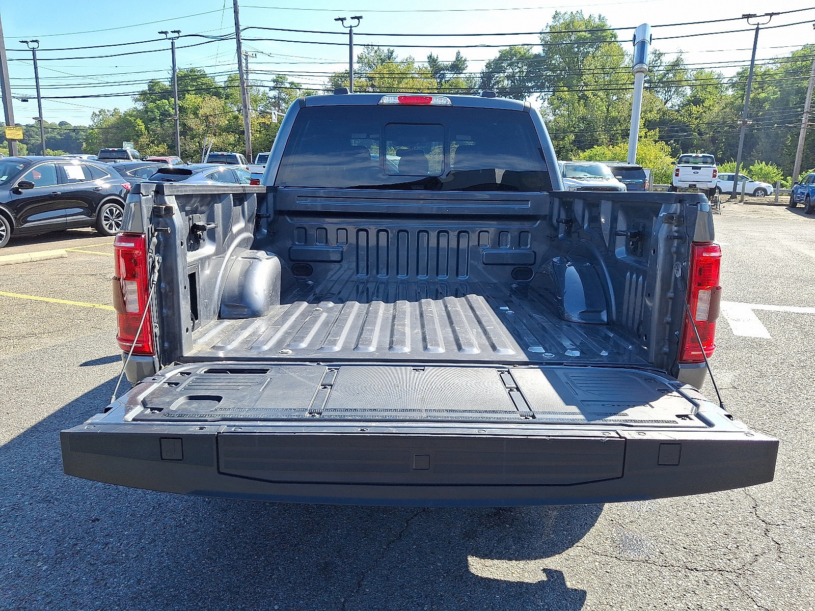 Certified 2022 Ford F150 XLT w/ Equipment Group 302A High image 27