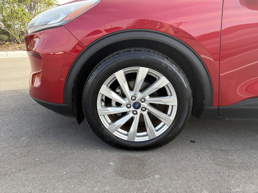 Certified 2022 Ford Escape Titanium w/ Titanium Elite Package image 31