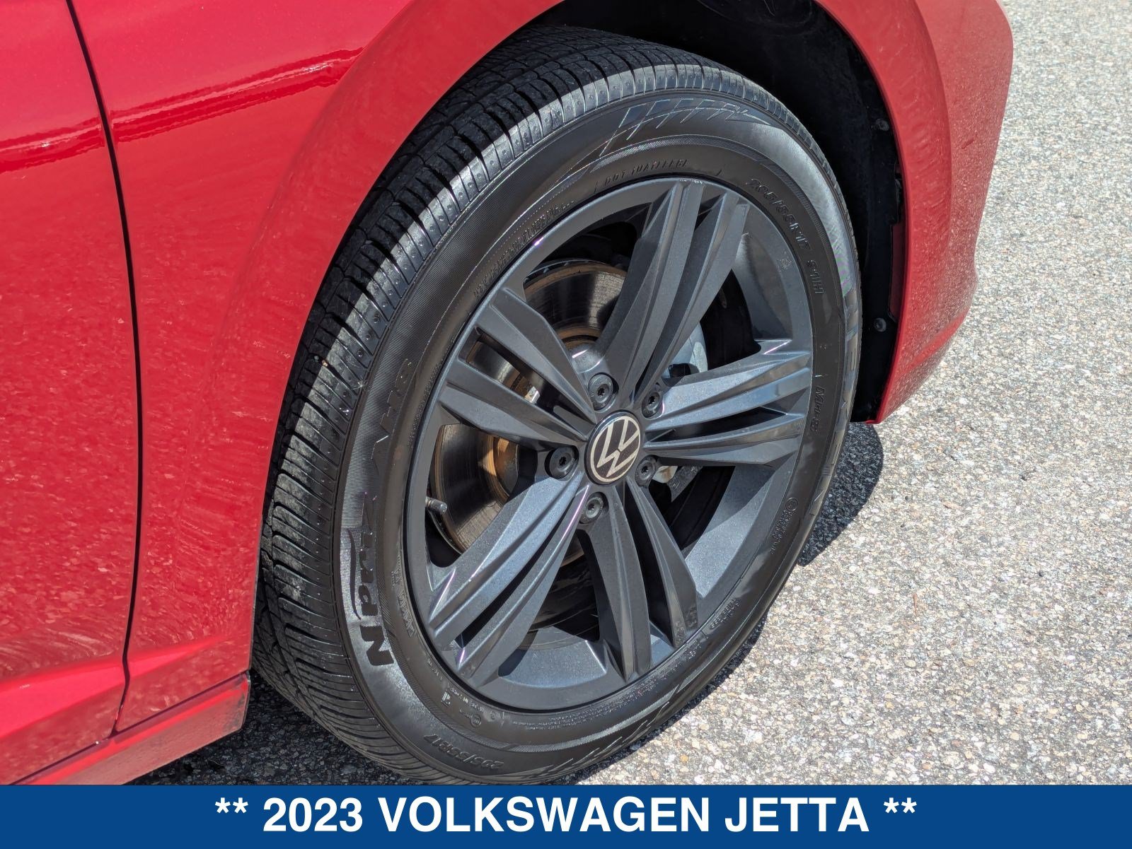 Used 2023 Volkswagen Jetta SE FWD image 13
