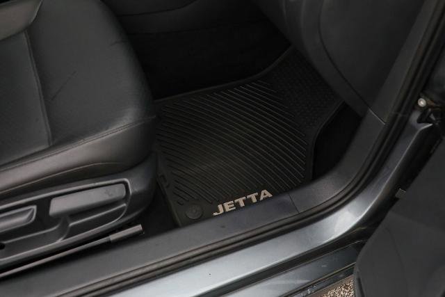 Used 2017 Volkswagen Jetta SE image 26